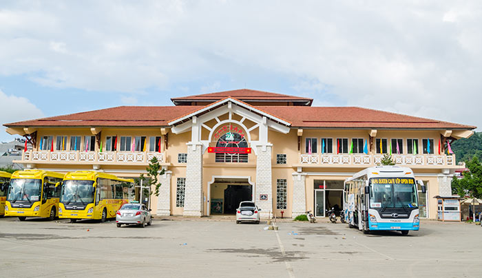 Bus Hanoi to Sapa