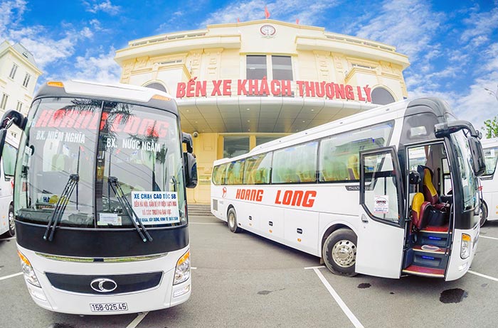 The Bus from Da Nang to Hanoi