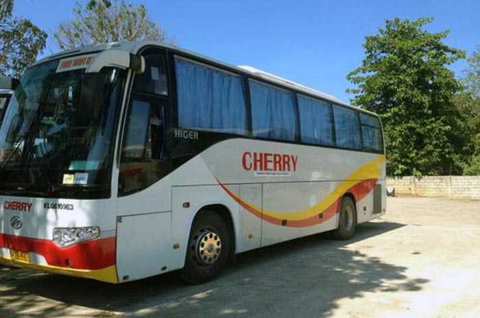 Bus from Puerto Princesa to El Nido