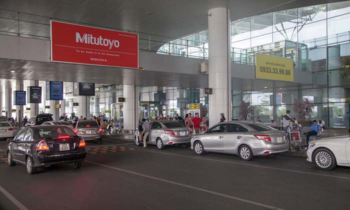 Hanoi Airport to City by Hotel Airport Pickup Service